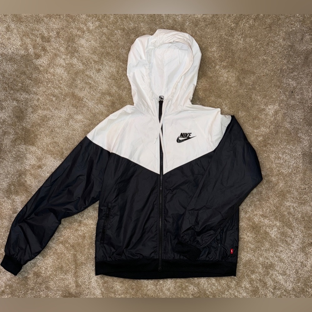NIKE Windbreaker